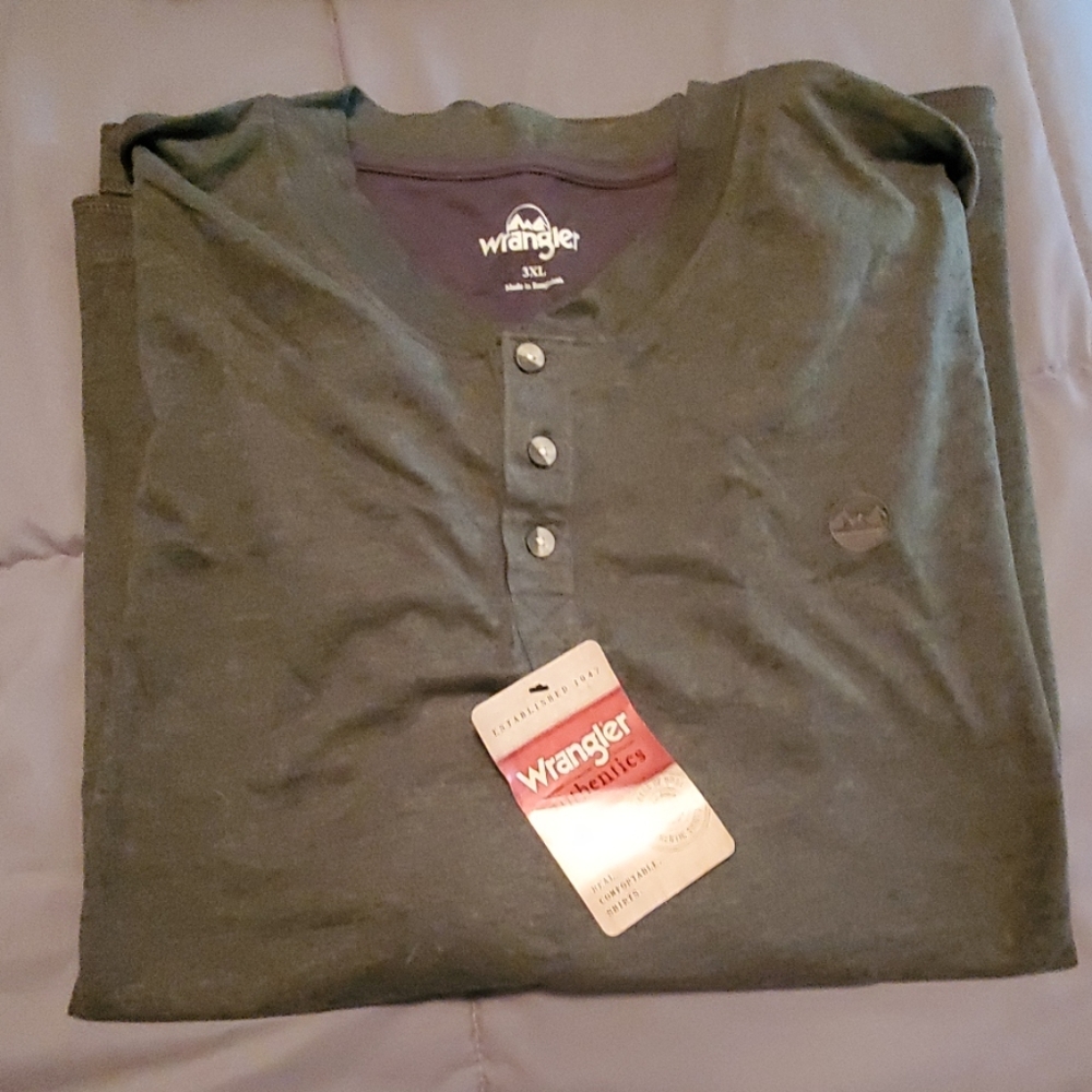 Mens long sleeve tshirt